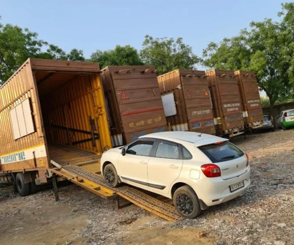 Om Car Logistic About Us