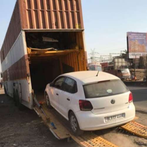 SUV Vehicle Delivery by Om Logistic